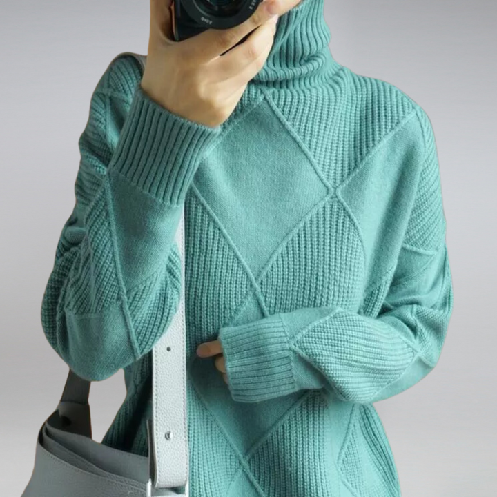 Emma - Soft Cashmere Turtleneck